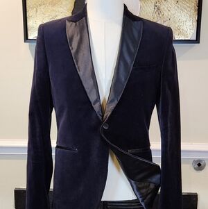 H&M Men's Navy Blue Velvet Blazer with Black Satin Lapel Size 38R